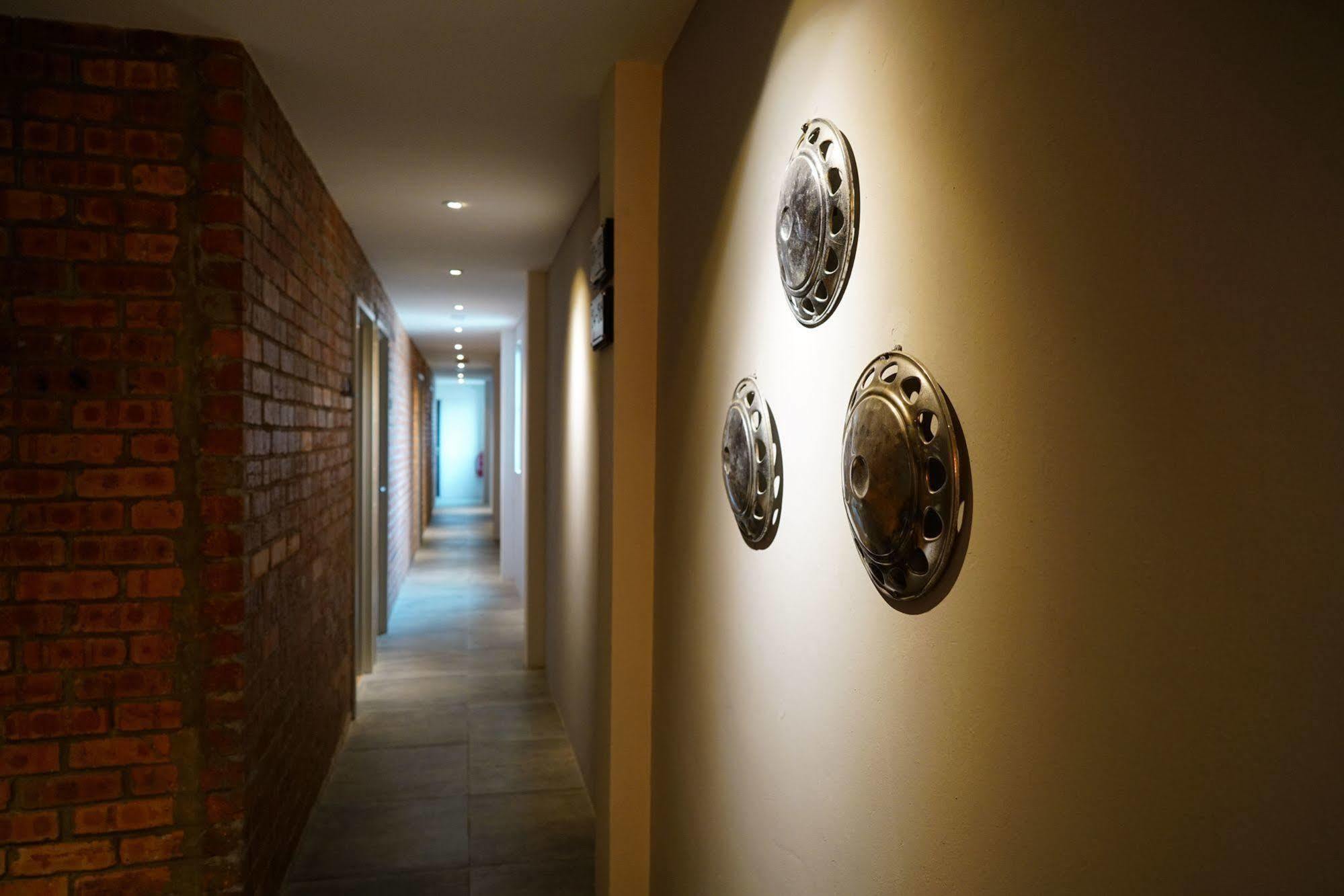 Brick Box Hotel @ Oldtown איפוה מראה חיצוני תמונה